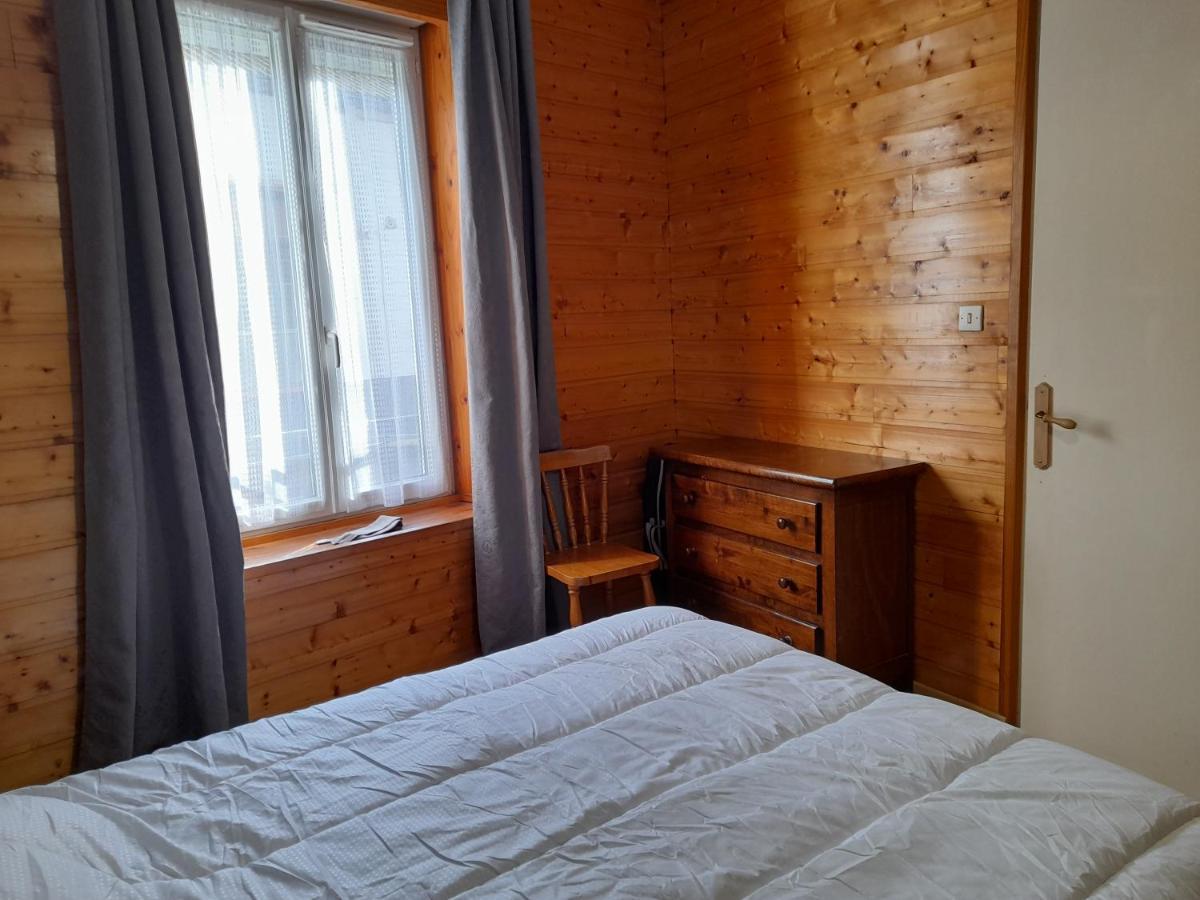 Agreable Appartement De 48 M² En Rdc Ла-Бурбуль Экстерьер фото