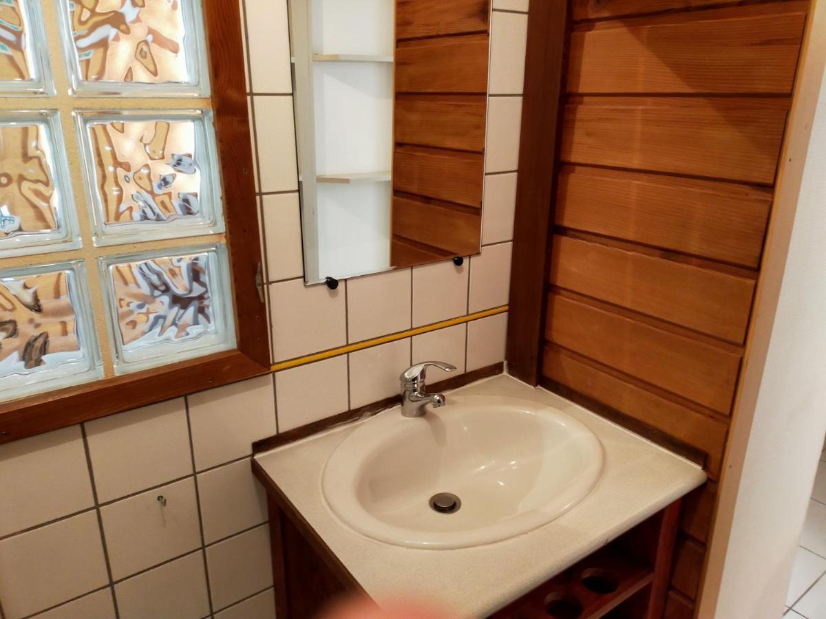 Agreable Appartement De 48 M² En Rdc Ла-Бурбуль Экстерьер фото